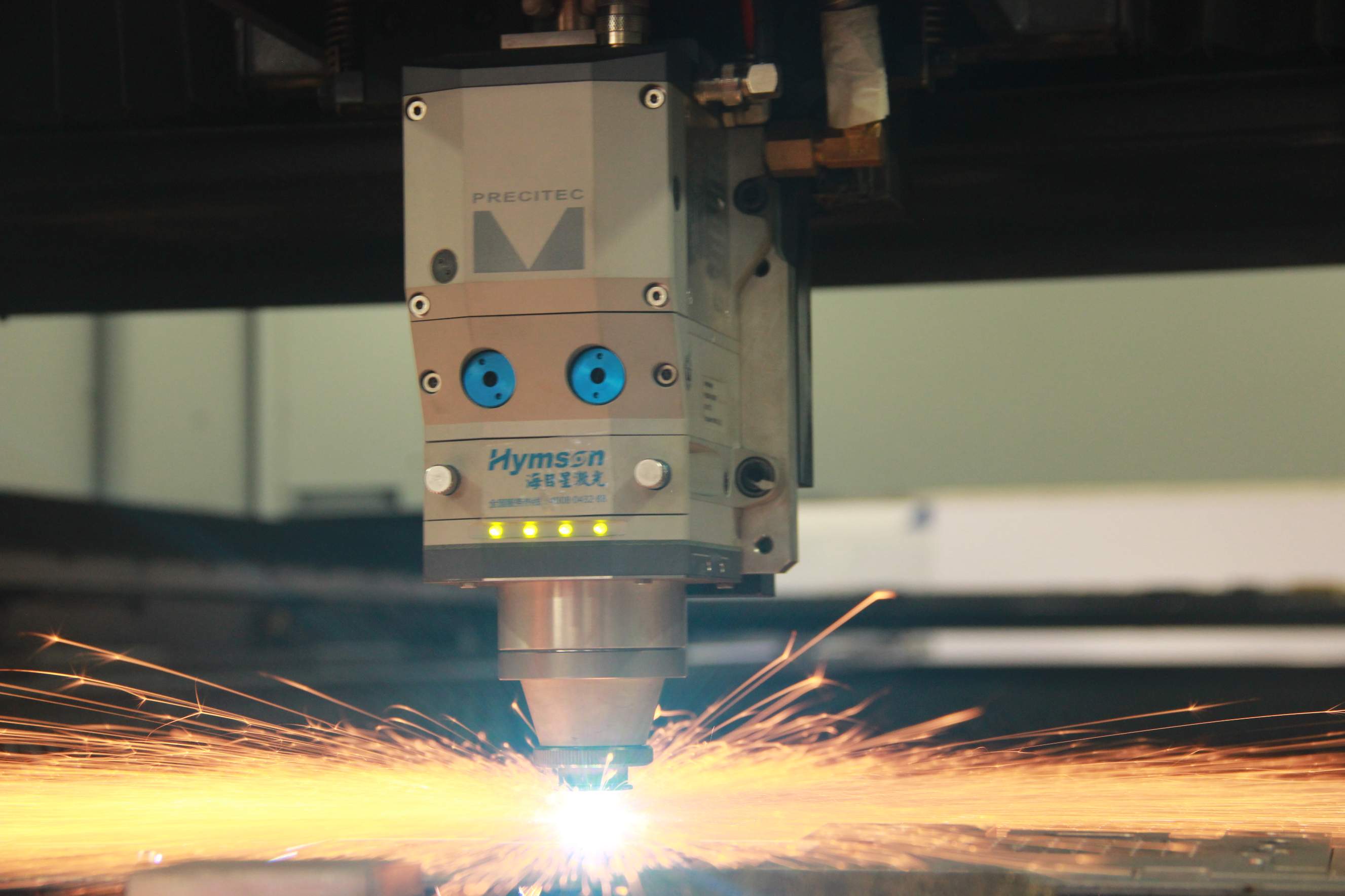 آلة قطع ألياف الليزر كبيرة الحجم بطول 15 مترًا من سلسلة HF من Hymson