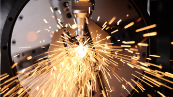 تعليق العميل: آلات قطع الأنابيب بالليزر من نوع Eight TUBE، MP6012D